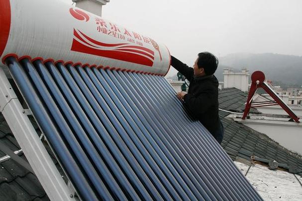 太阳能热水器的好处 清洁、经济、安全的家庭热水解决方案